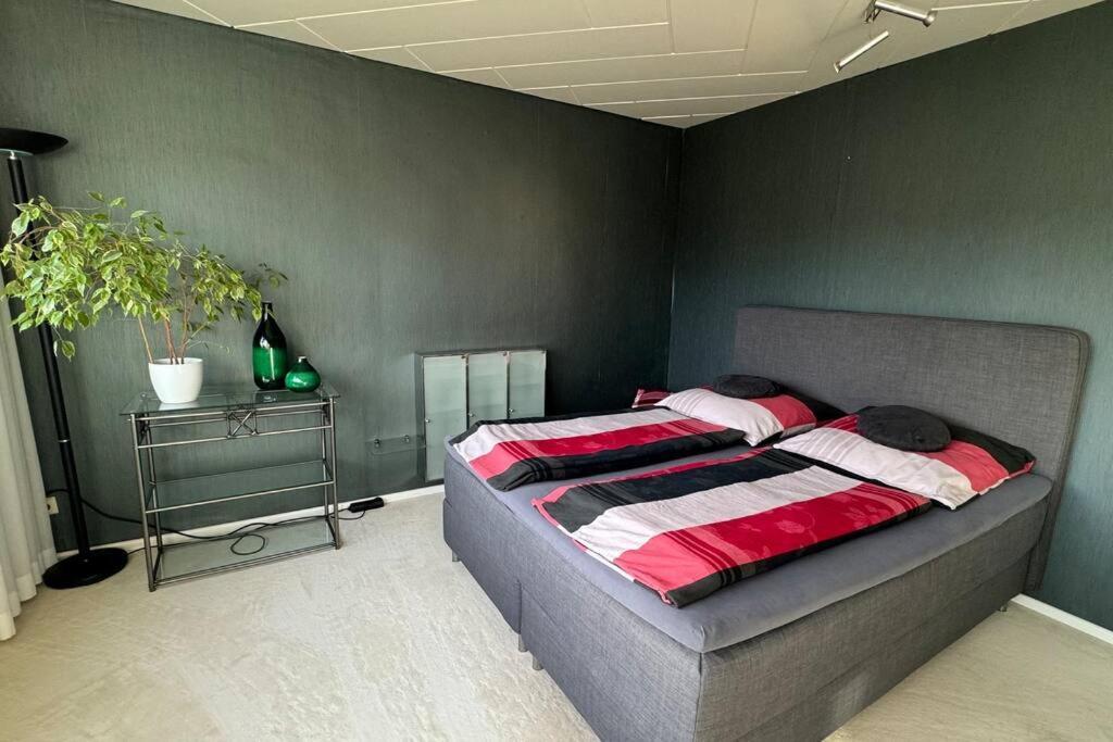 Monikas Home - Gemuetliche 3-Zimmer-Wohnung Im Herzen Von Böblingen Dış mekan fotoğraf
