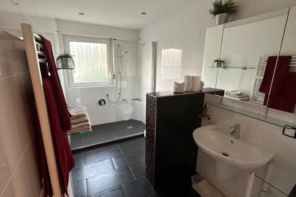 Monikas Home - Gemuetliche 3-Zimmer-Wohnung Im Herzen Von Böblingen Dış mekan fotoğraf